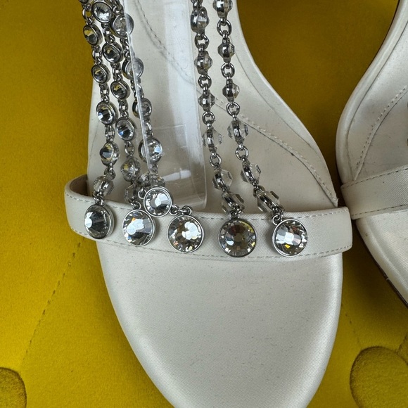 ANTONIO MELANI White Crystal Embellished Heels Size 9M - Picture 5 of 13